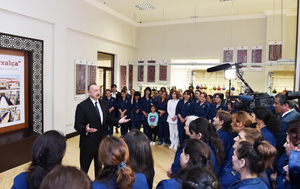 Prezident İlham Əliyev "Azərxalça" ASC-nin Xaçmaz filialının açılışında iştirak edib (FOTO) (YENİLƏNİB)