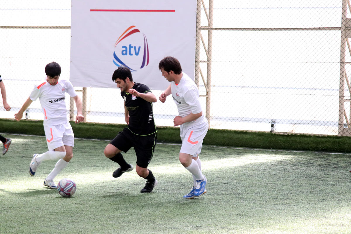 Pley-off mərhələsi: Maraqlı oyunlar və favoritlərin qələbəsi (FOTO)