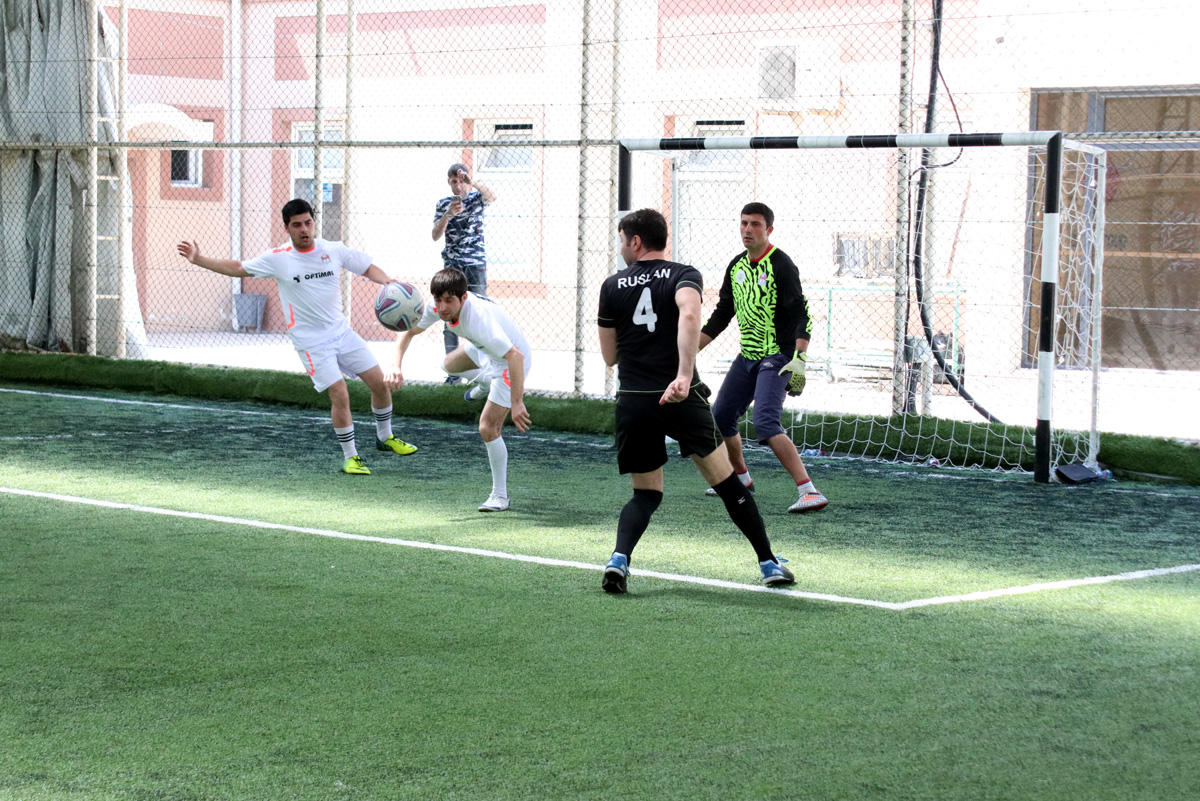 Pley-off mərhələsi: Maraqlı oyunlar və favoritlərin qələbəsi (FOTO)
