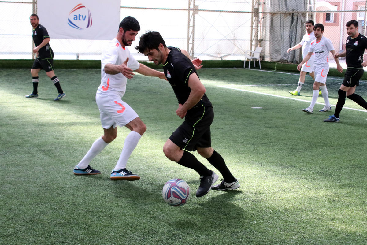 Pley-off mərhələsi: Maraqlı oyunlar və favoritlərin qələbəsi (FOTO)