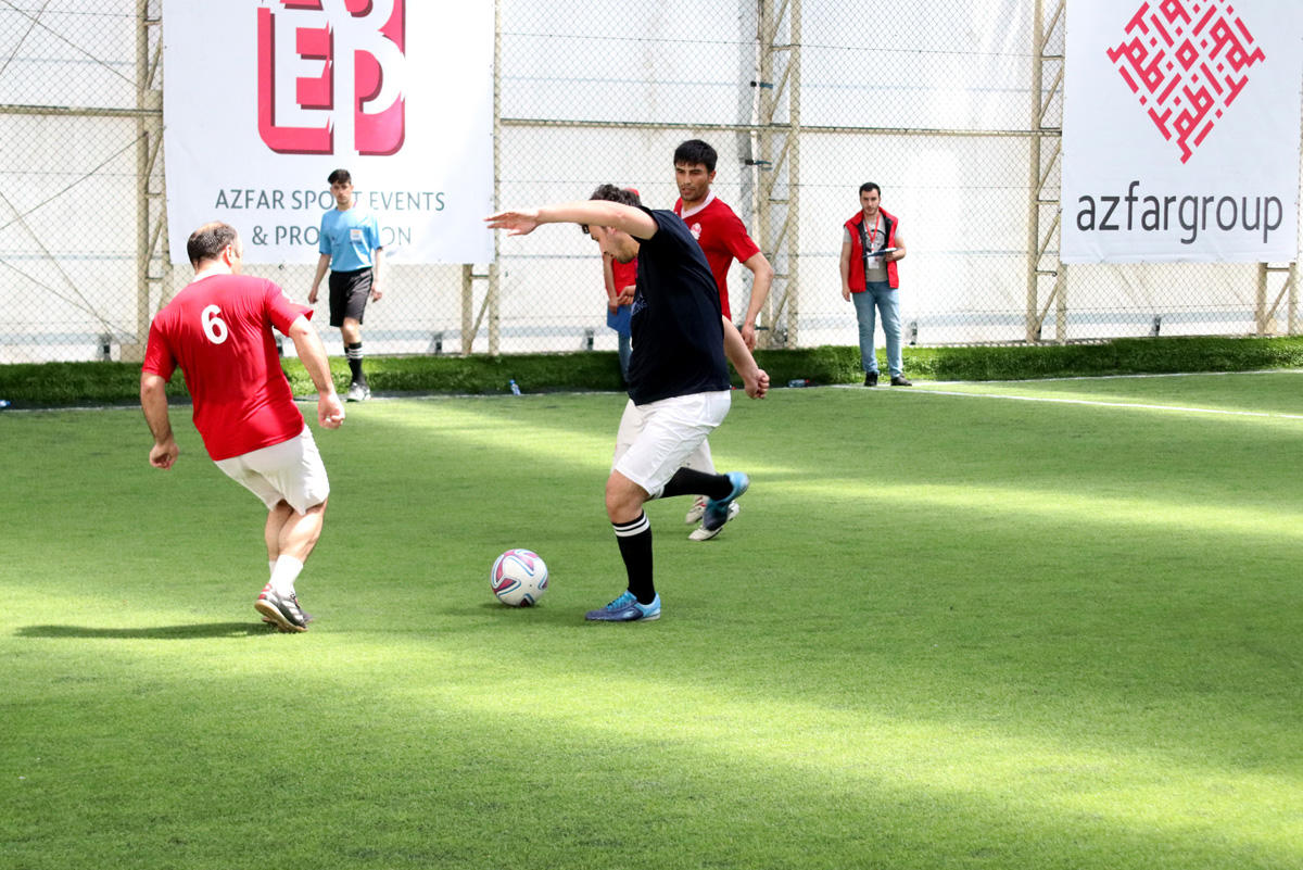 Pley-off mərhələsi: Maraqlı oyunlar və favoritlərin qələbəsi (FOTO)