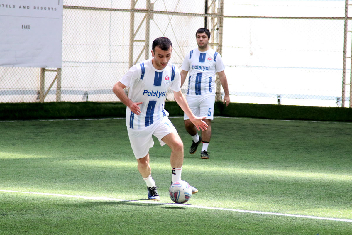 Pley-off mərhələsi: Maraqlı oyunlar və favoritlərin qələbəsi (FOTO)