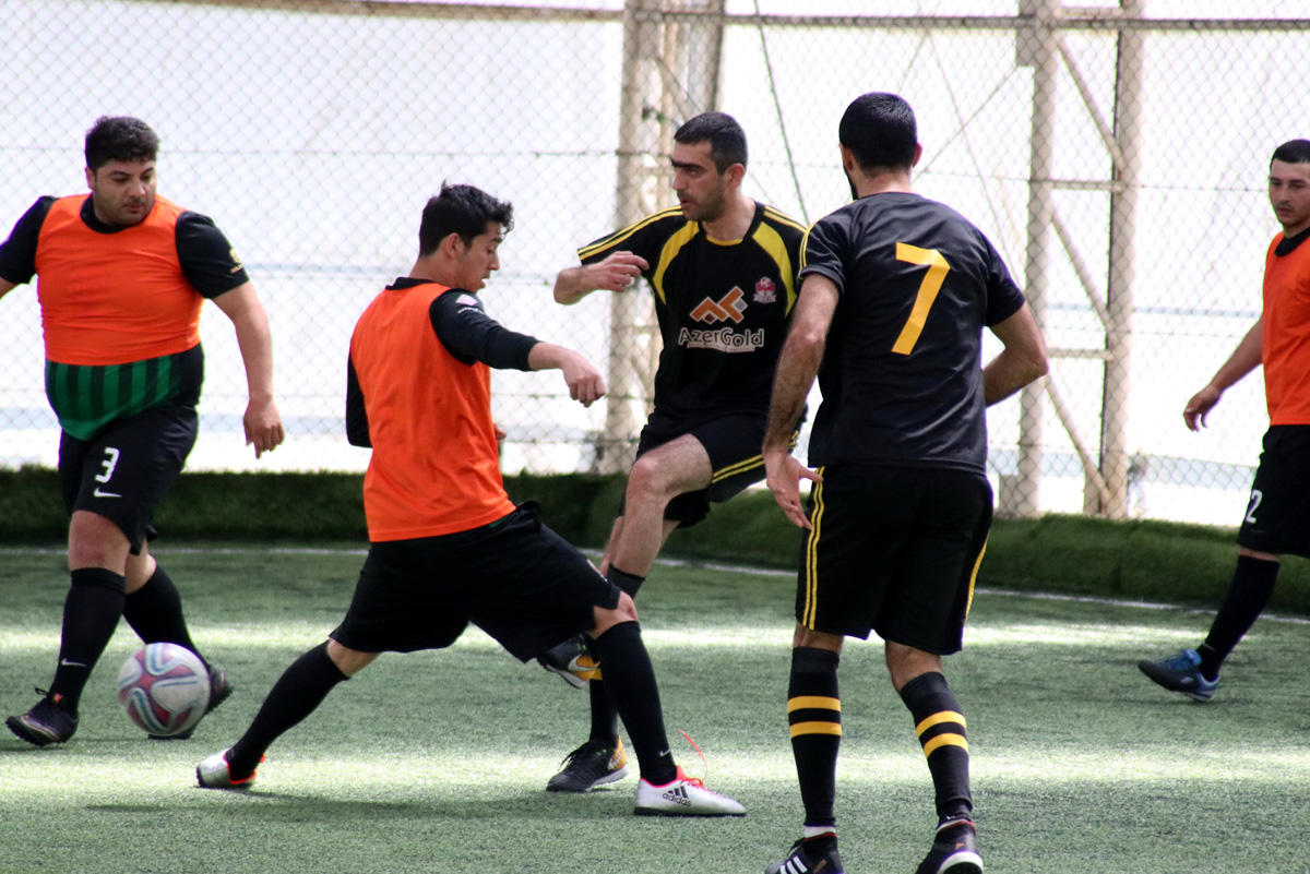 Pley-off mərhələsi: Maraqlı oyunlar və favoritlərin qələbəsi (FOTO)