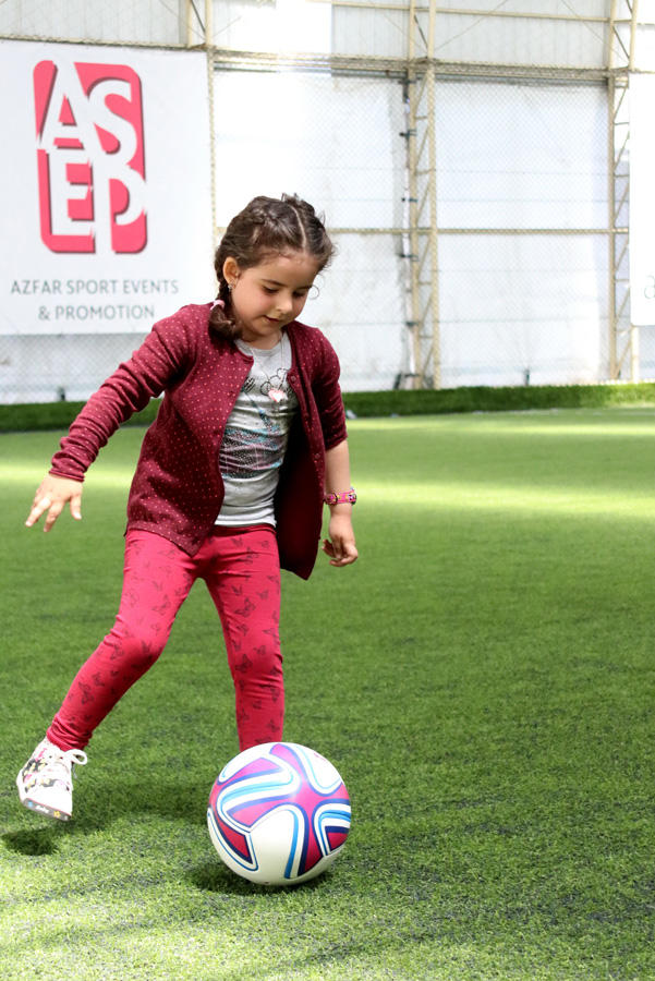 Pley-off mərhələsi: Maraqlı oyunlar və favoritlərin qələbəsi (FOTO)