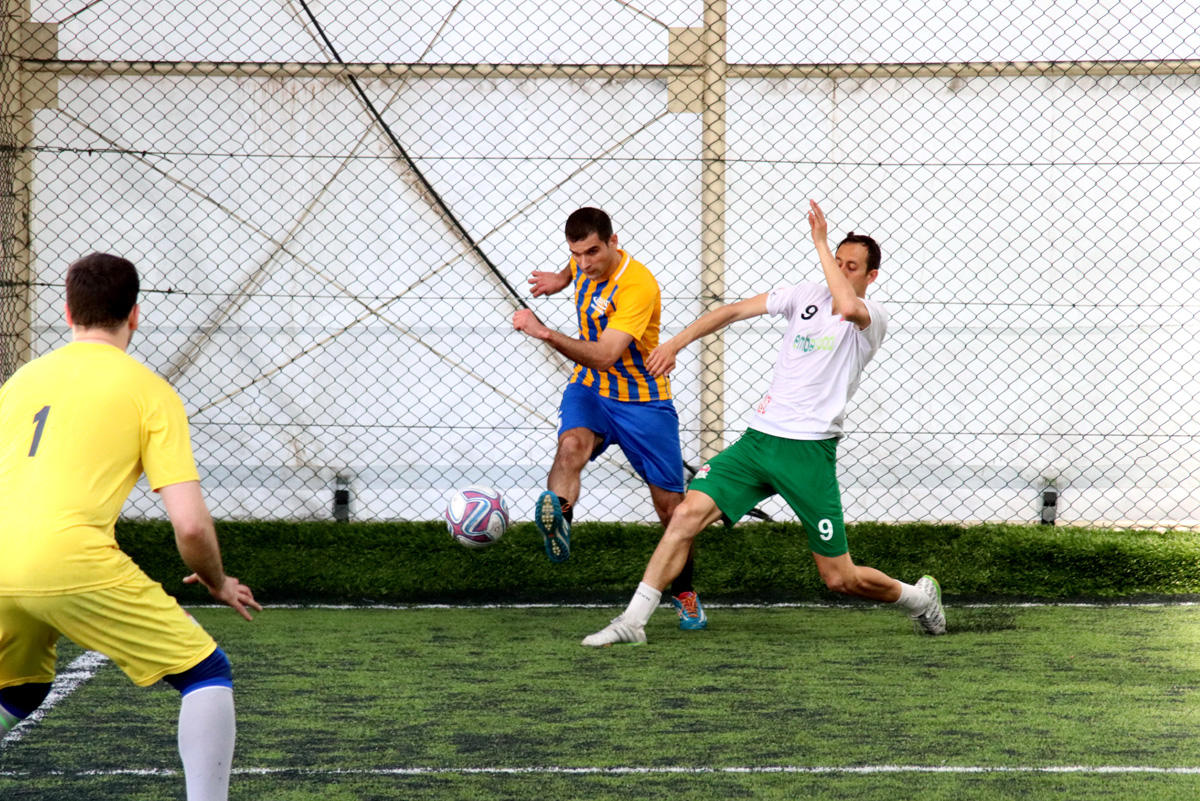 Pley-off mərhələsi: Maraqlı oyunlar və favoritlərin qələbəsi (FOTO)