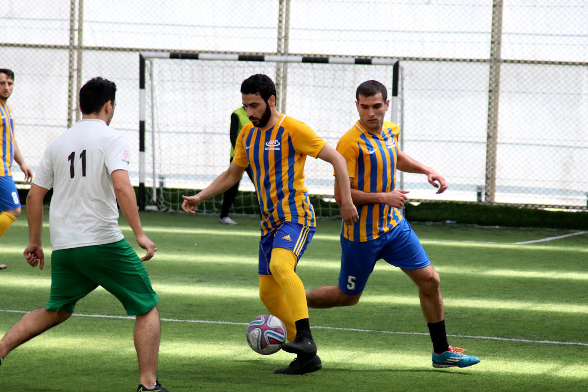 Pley-off mərhələsi: Maraqlı oyunlar və favoritlərin qələbəsi (FOTO)