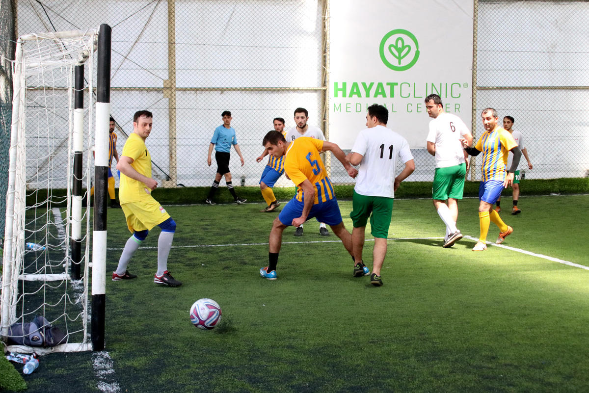 Pley-off mərhələsi: Maraqlı oyunlar və favoritlərin qələbəsi (FOTO)