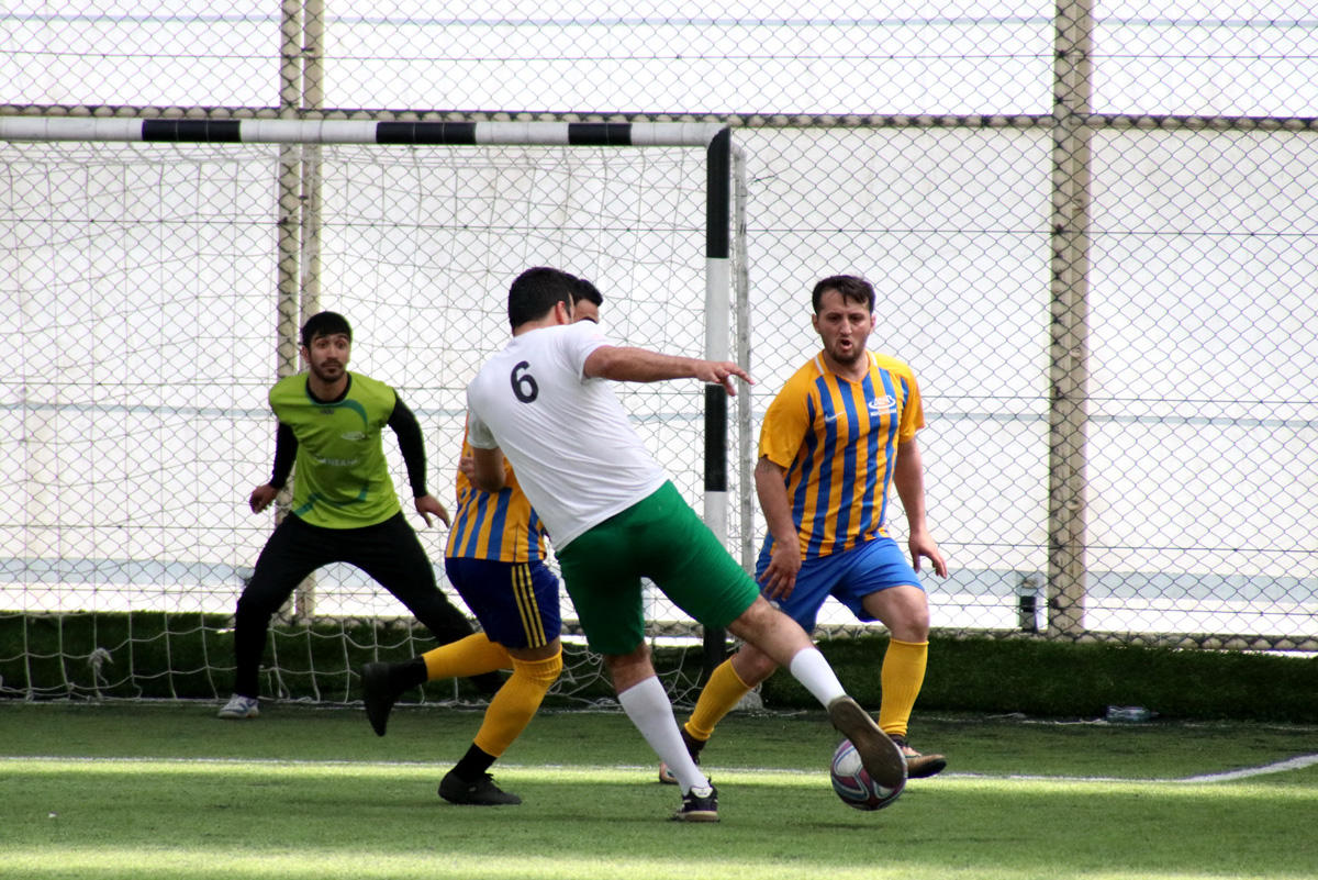 Pley-off mərhələsi: Maraqlı oyunlar və favoritlərin qələbəsi (FOTO)