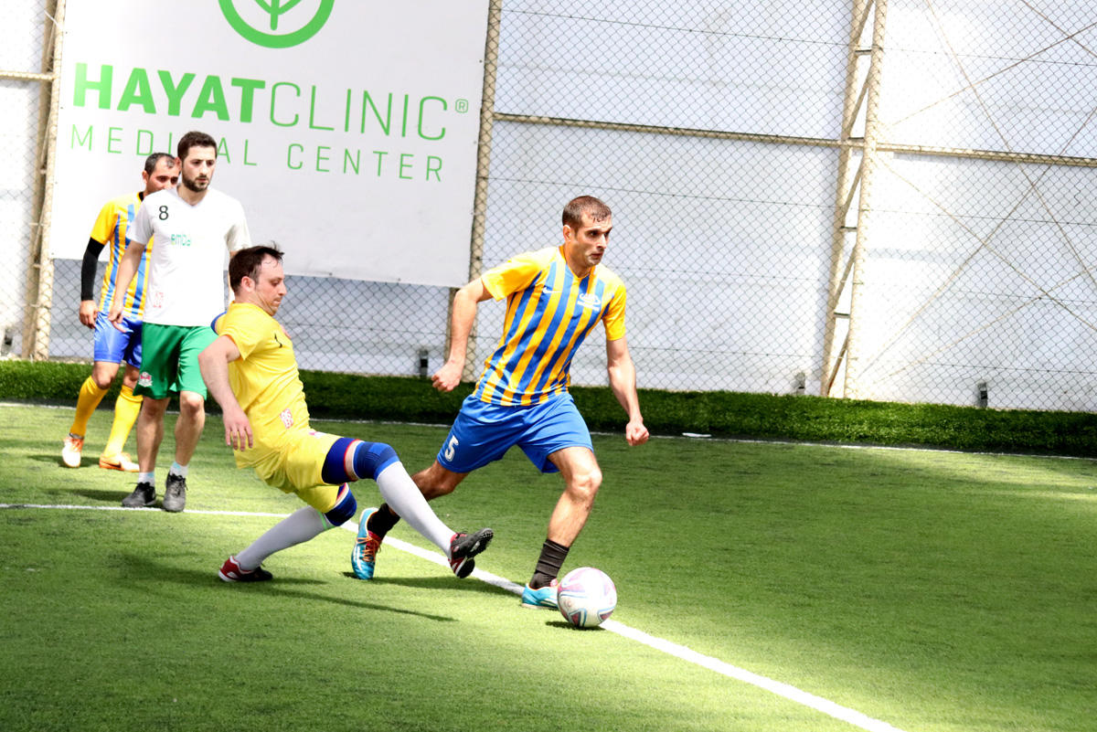 Pley-off mərhələsi: Maraqlı oyunlar və favoritlərin qələbəsi (FOTO)
