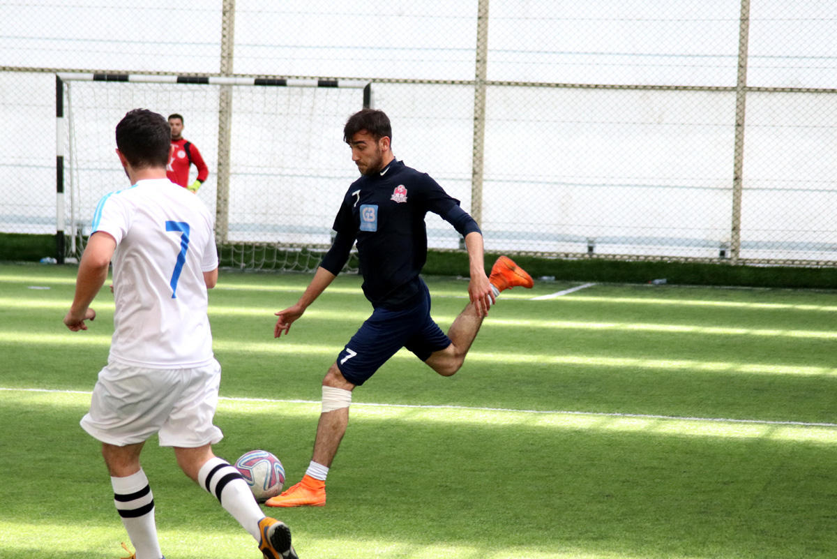 Pley-off mərhələsi: Maraqlı oyunlar və favoritlərin qələbəsi (FOTO)