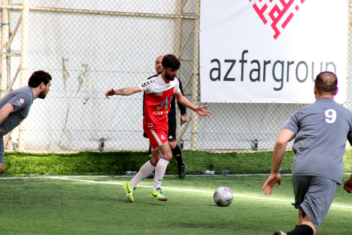 Pley-off mərhələsi: Maraqlı oyunlar və favoritlərin qələbəsi (FOTO)
