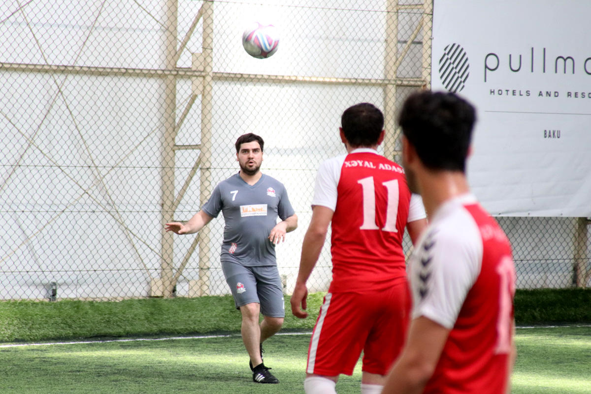 Pley-off mərhələsi: Maraqlı oyunlar və favoritlərin qələbəsi (FOTO)