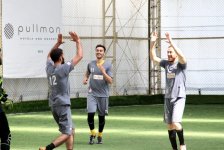 Pley-off mərhələsi: Maraqlı oyunlar və favoritlərin qələbəsi (FOTO)