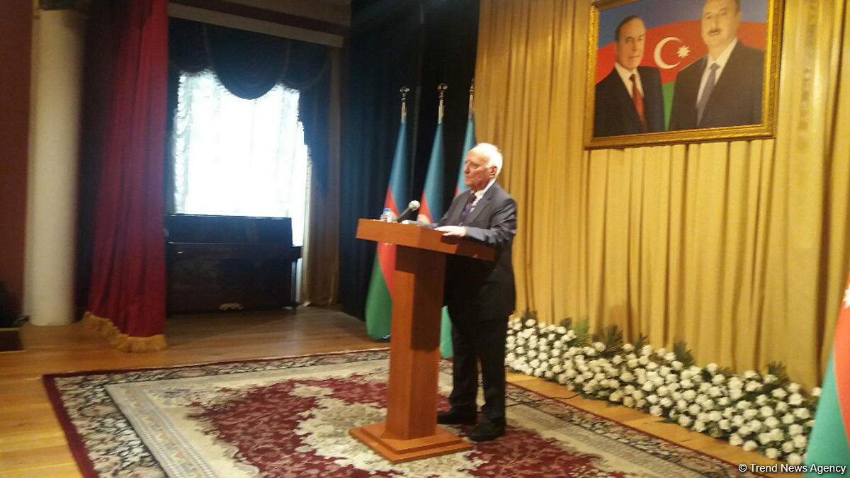 DTX-nin Mədəniyyət Mərkəzində "Heydər Əliyev müstəqil Azərbaycanın qurucusudur" I Respublika elmi konfransı keçirilib (FOTO)