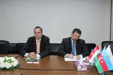 Macarıstan səfiri Bilik Fondunda olub (FOTO)