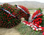 Azərbaycan ictimaiyyəti unudulmaz Rauf Talışinski ilə vidalaşıb (FOTO) (YENİLƏNİB)