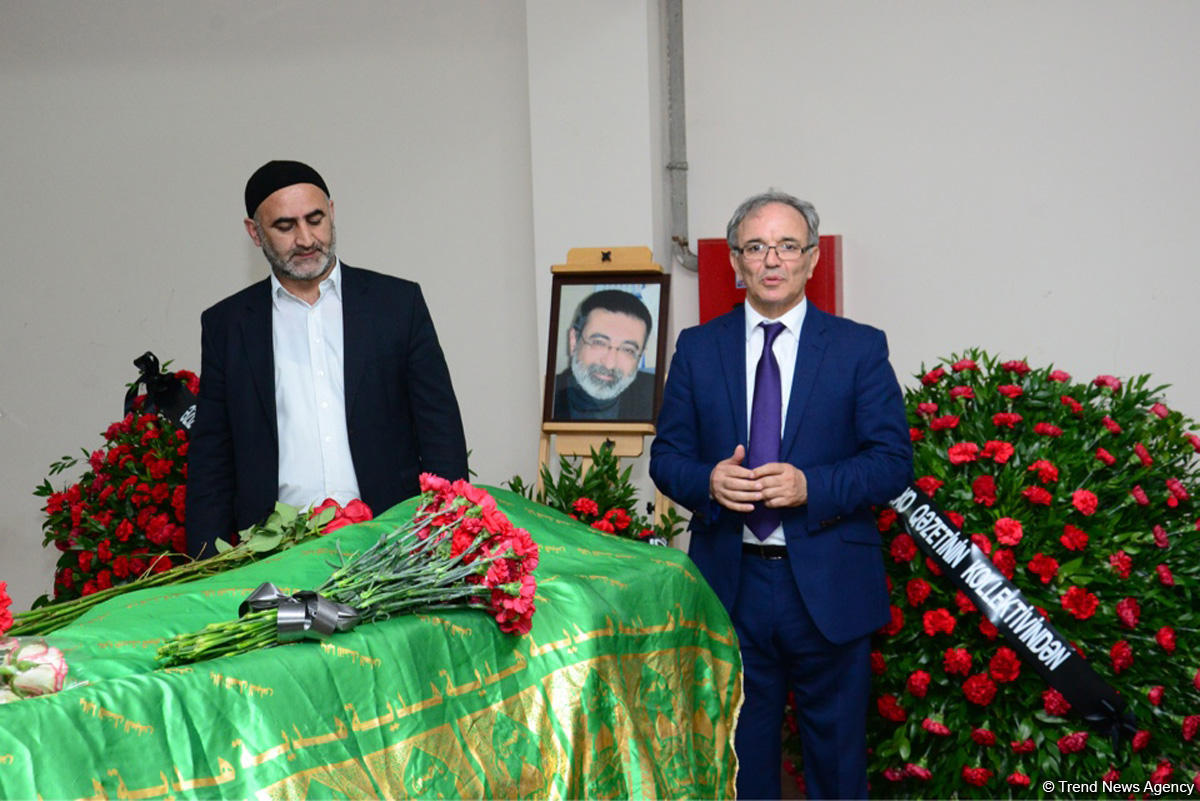 Azərbaycan ictimaiyyəti unudulmaz Rauf Talışinski ilə vidalaşıb (FOTO) (YENİLƏNİB)