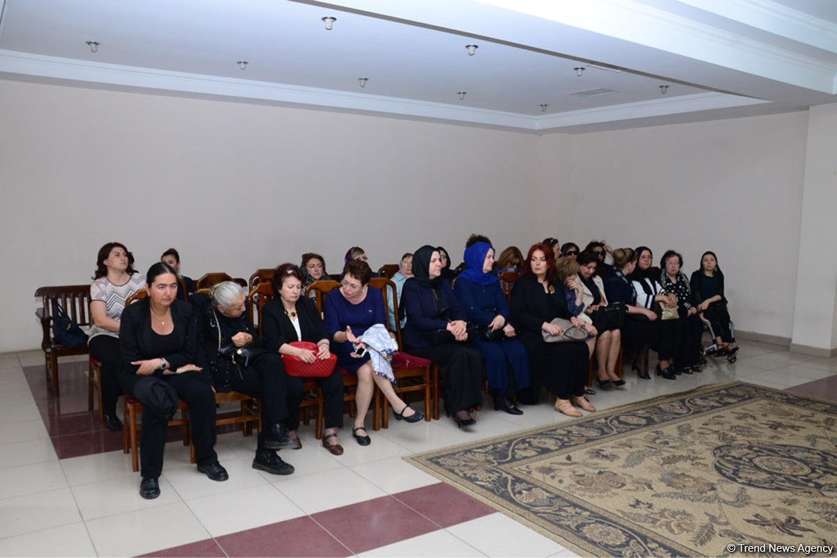 Azərbaycan ictimaiyyəti unudulmaz Rauf Talışinski ilə vidalaşıb (FOTO) (YENİLƏNİB)