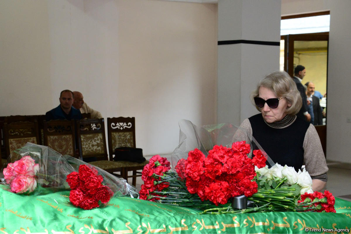Azərbaycan ictimaiyyəti unudulmaz Rauf Talışinski ilə vidalaşıb (FOTO) (YENİLƏNİB)