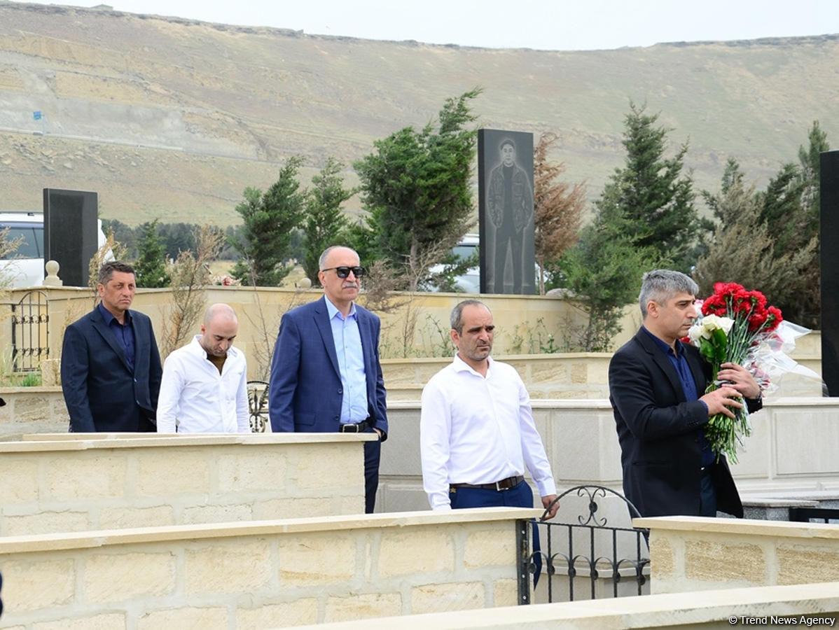 Azərbaycan ictimaiyyəti unudulmaz Rauf Talışinski ilə vidalaşıb (FOTO) (YENİLƏNİB)