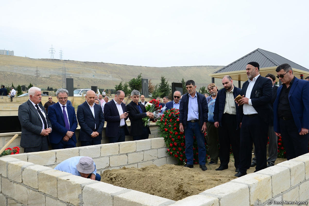 Azərbaycan ictimaiyyəti unudulmaz Rauf Talışinski ilə vidalaşıb (FOTO) (YENİLƏNİB)