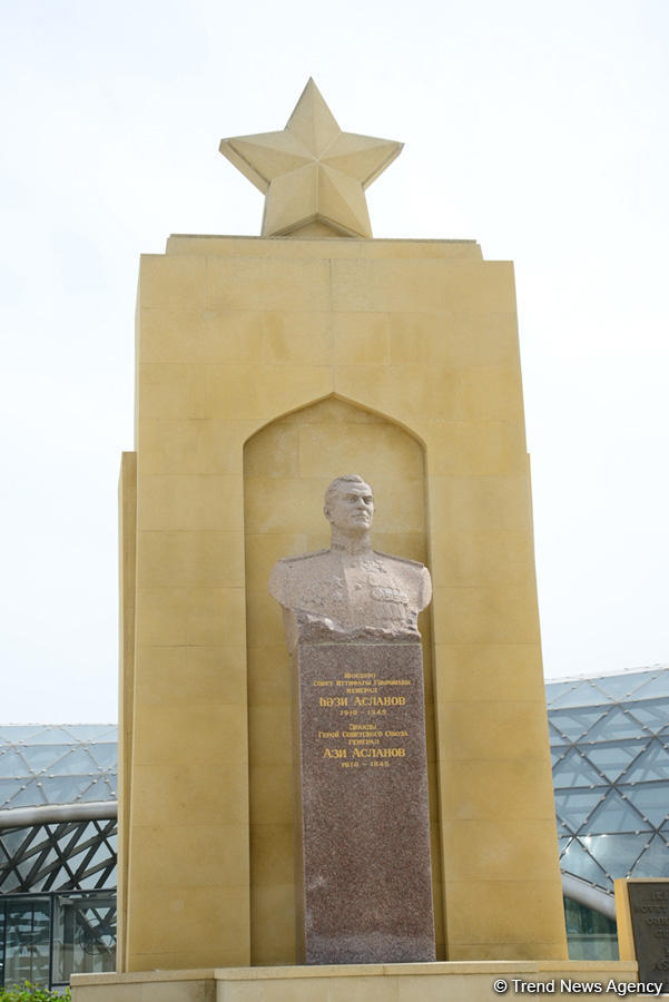 Azərbaycan ictimaiyyəti 9 May - faşizm üzərində Qələbənin 73-cü ildönümünü qeyd edir (FOTO)