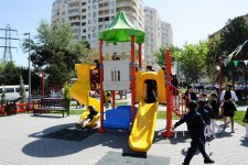 Leyla Əliyevanın iştirakı ilə “Bizim həyət” layihəsi çərçivəsində abadlaşdırılan növbəti həyət sakinlərin istifadəsinə verilib (FOTO)