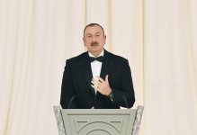 Prezident İlham Əliyev və xanımı ümummilli lider Heydər Əliyevin 95 illik yubileyinə həsr olunmuş təntənəli mərasimdə iştirak ediblər (YENİLƏNİB-2) (FOTO)