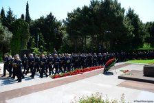Azərbaycan ictimaiyyəti Ümummilli Lider Heydər Əliyevin anadan olmasının 95-ci ildönümünü qeyd edir (FOTO)