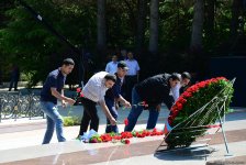 Azərbaycan ictimaiyyəti Ümummilli Lider Heydər Əliyevin anadan olmasının 95-ci ildönümünü qeyd edir (FOTO)
