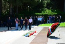Azərbaycan ictimaiyyəti Ümummilli Lider Heydər Əliyevin anadan olmasının 95-ci ildönümünü qeyd edir (FOTO)
