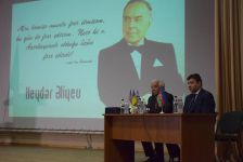 Ukraynada Heydər Əliyevin aforizmlərdən ibarət kitabçanın təqdimatı olub (FOTO)