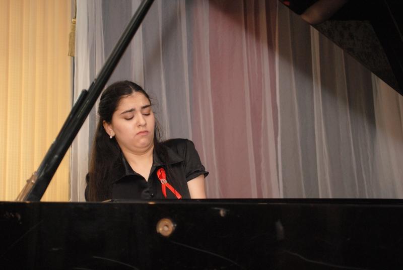 Ulu öndər Heydər Əliyevin 95 illik  yubileyinə həsr olunmuş konsert keçirilib (FOTO)