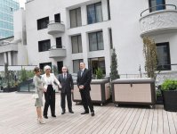 Prezident İlham Əliyev və birinci xanım Mehriban Əliyeva Bakıda "Dinamo" otelinin açılışında iştirak ediblər (YENİLƏNİB-2) (FOTO)