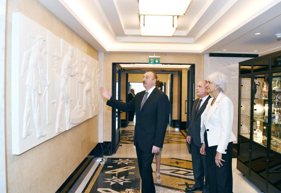 Prezident İlham Əliyev və birinci xanım Mehriban Əliyeva Bakıda "Dinamo" otelinin açılışında iştirak ediblər (YENİLƏNİB-2) (FOTO)