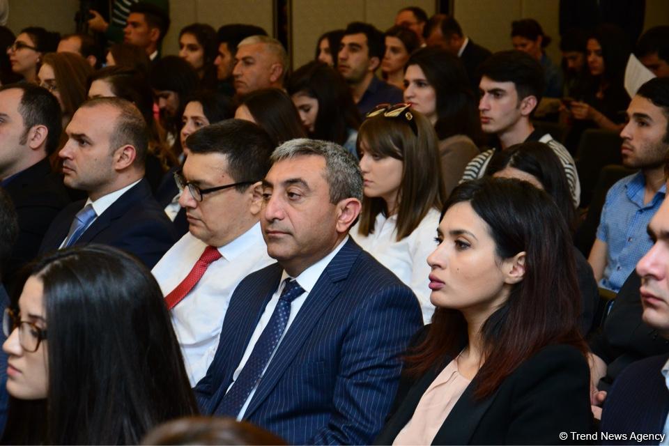 Fərid Cəfərov: Ulu Öndərin gənclərlə bağlı dediyi hər kəlmə gənclər siyasəti sahəsində fəaliyyət göstərən hamı üçün böyük bir yol xəritəsidir (FOTO)