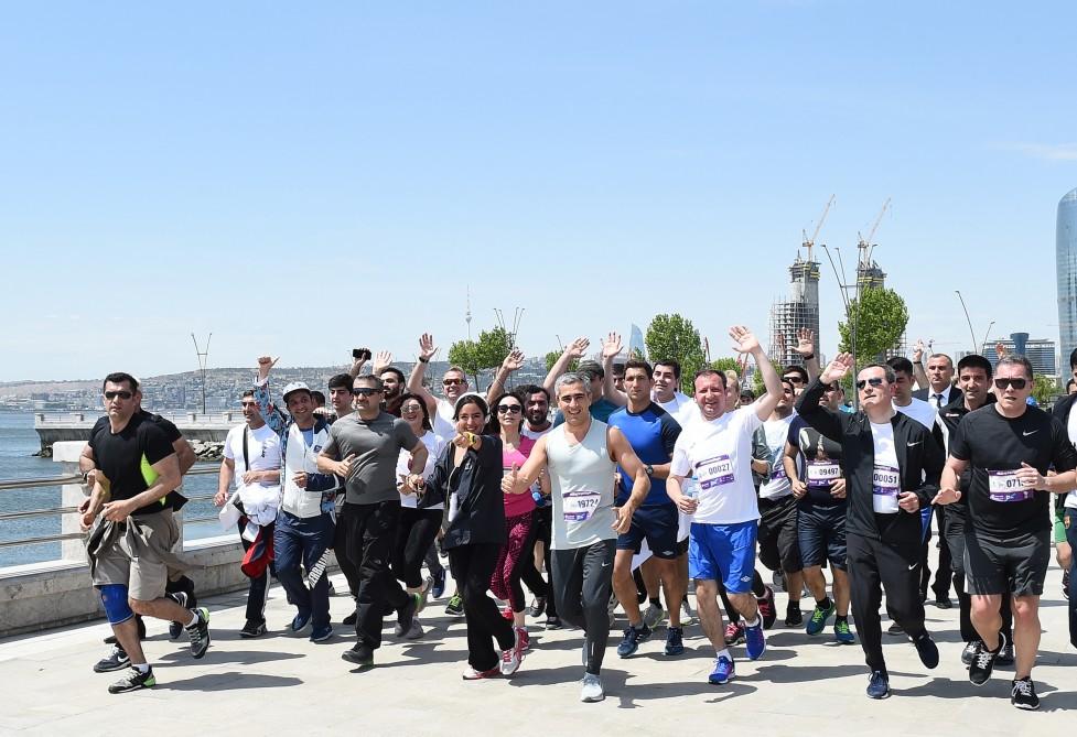 Heydər Əliyev Fondunun vitse-prezidenti Leyla Əliyeva və Arzu Əliyeva “Bakı Marafonu 2018”-də iştirak ediblər (YENİLƏNİB 2) (FOTO)