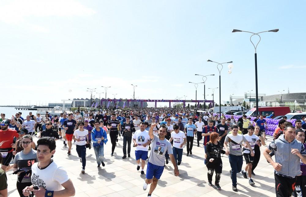 Heydər Əliyev Fondunun vitse-prezidenti Leyla Əliyeva və Arzu Əliyeva “Bakı Marafonu 2018”-də iştirak ediblər (YENİLƏNİB 2) (FOTO)