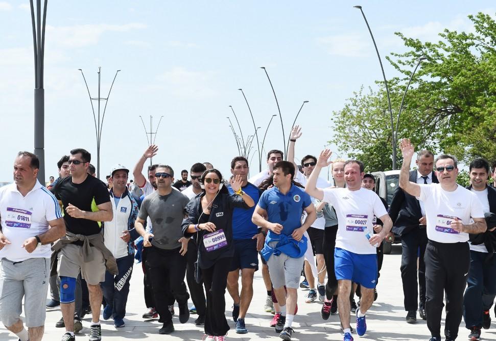 Heydər Əliyev Fondunun vitse-prezidenti Leyla Əliyeva və Arzu Əliyeva “Bakı Marafonu 2018”-də iştirak ediblər (YENİLƏNİB 2) (FOTO)