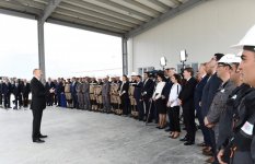 Prezident İlham Əliyev Bakı Beynəlxalq Dəniz Ticarət Limanı Kompleksinin açılışında iştirak edib (FOTO) (YENİLƏNİB-2)