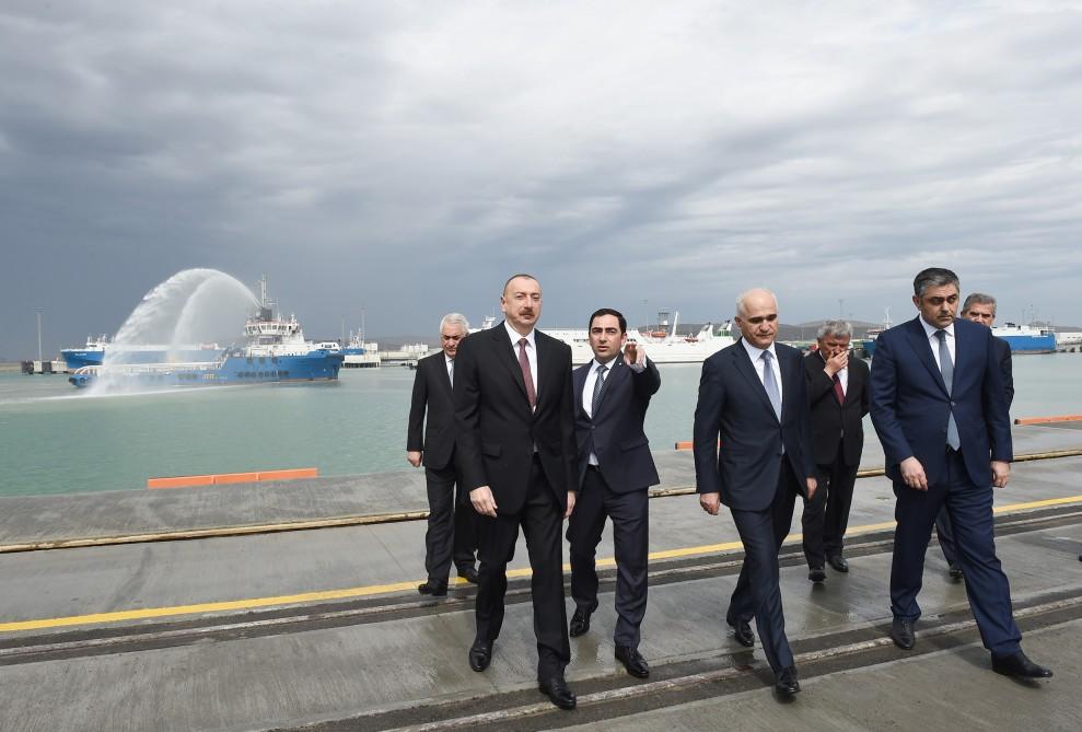 Prezident İlham Əliyev Bakı Beynəlxalq Dəniz Ticarət Limanı Kompleksinin açılışında iştirak edib (FOTO) (YENİLƏNİB-2)