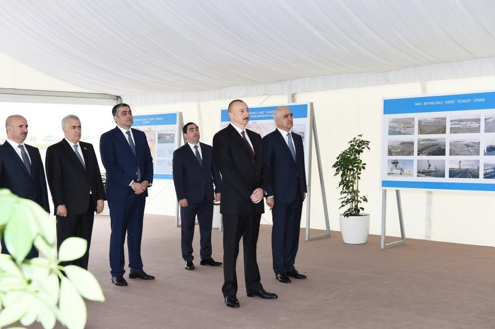 Prezident İlham Əliyev Bakı Beynəlxalq Dəniz Ticarət Limanı Kompleksinin açılışında iştirak edib (FOTO) (YENİLƏNİB-2)