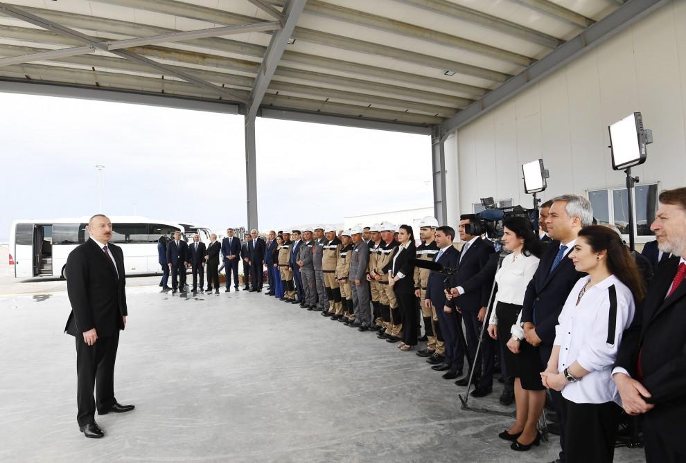 Prezident İlham Əliyev Bakı Beynəlxalq Dəniz Ticarət Limanı Kompleksinin açılışında iştirak edib (FOTO) (YENİLƏNİB-2)