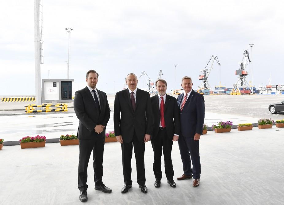 Prezident İlham Əliyev Bakı Beynəlxalq Dəniz Ticarət Limanı Kompleksinin açılışında iştirak edib (FOTO) (YENİLƏNİB-2)