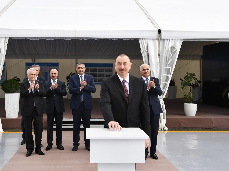 Prezident İlham Əliyev Bakı Beynəlxalq Dəniz Ticarət Limanı Kompleksinin açılışında iştirak edib (FOTO) (YENİLƏNİB-2)