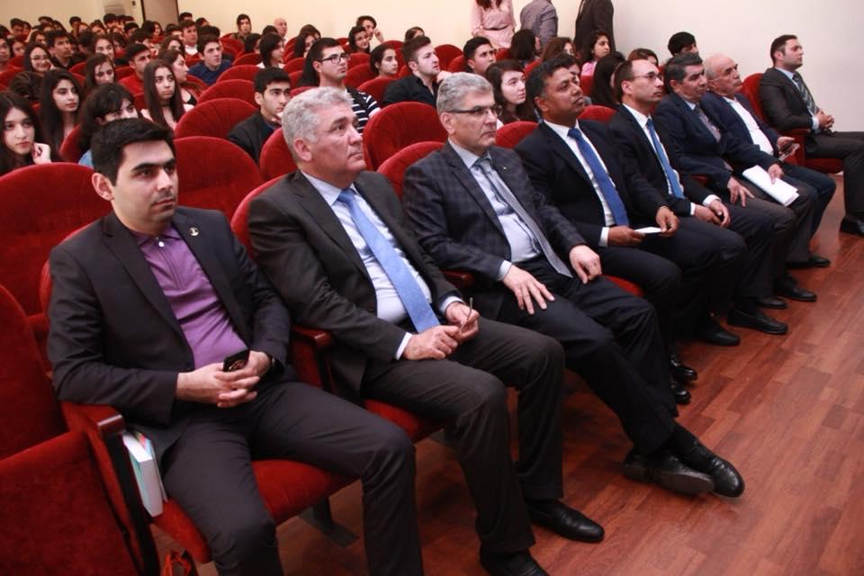 Bilik Fondu Nobel mükafatçısının yaradıcılığı ilə bağlı tədbir keçirib (FOTO)