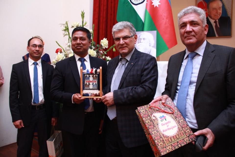 Bilik Fondu Nobel mükafatçısının yaradıcılığı ilə bağlı tədbir keçirib (FOTO)