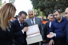 Bakıda kitab sərgi-yarmarkası keçirilib (FOTO)