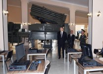 Prezident İlham Əlahiddə Ümumqoşun Ordusunun “N” saylı hərbi hissəsində yaradılan şəraitlə tanış olub (FOTO) (YENİLƏNİB)