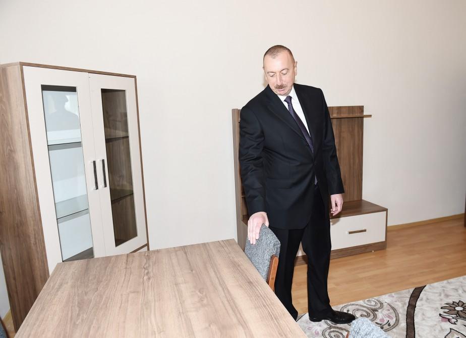 Prezident İlham Əliyev Dövlət Sərhəd Xidmətinin Naxçıvanda yerləşən sərhəd dəstəsində yaradılan şəraitlə tanış olub (FOTO)